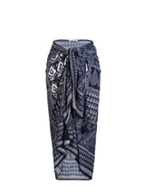 Melanie Pareo In Tivara Ikat