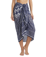 Melanie Pareo In Tivara Ikat