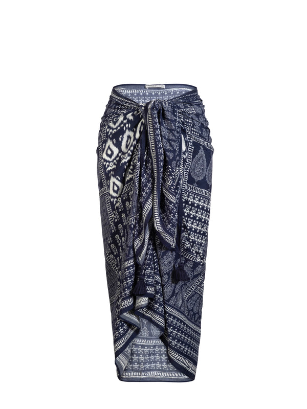 Melanie Pareo In Tivara Ikat